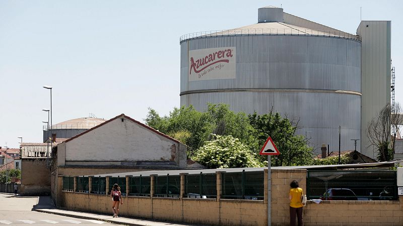 Azucarera echa el cierre en Len tras un siglo de actividad: golpe al empleo y al futuro de la remolacha en la regin